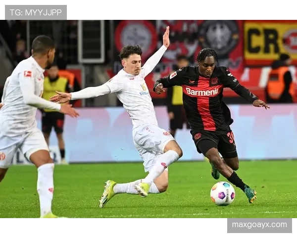 勒沃库森定位球战术精进，成球队制胜关键亮点