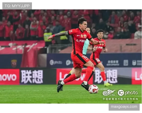 布斯克茨状态回暖，中场指挥官以智慧与稳健助球队迎来关键突破